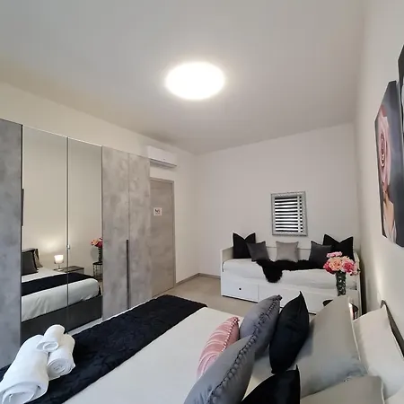 아파트 Raymihome Dante -parking Privato