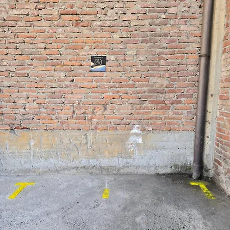 Raymihome Dante -parking Privato Turim