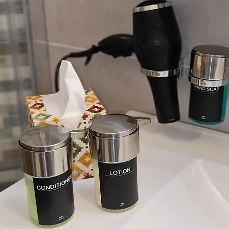 Raymihome Dante -parking Privato Turyn